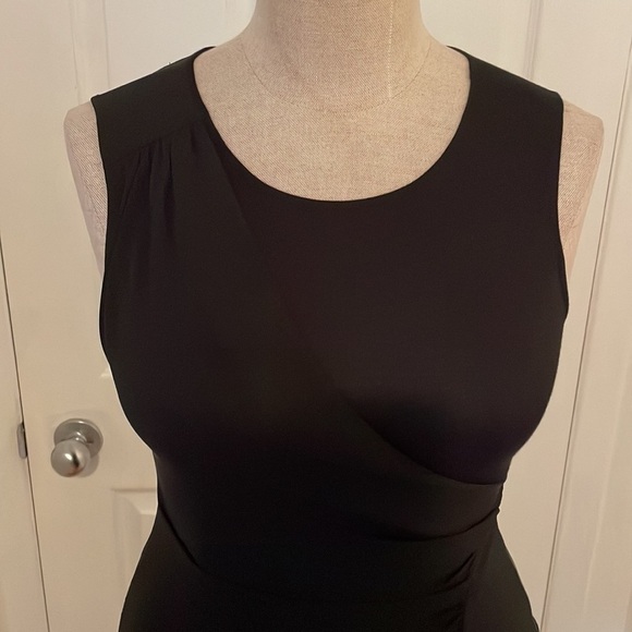 BCBGMaxAzria Black Draped Side Zip Dres Size 6 - Picture 7 of 14